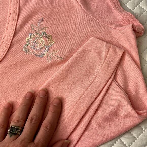 Elizabeth Adams Sport NEW VINTAGE Single Stitch Tee sz M Pastel Embroidery Shirt - Picture 6 of 10